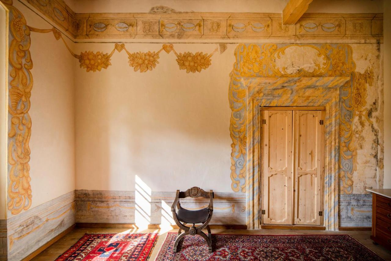 Palac Gorzanow Екстериор снимка